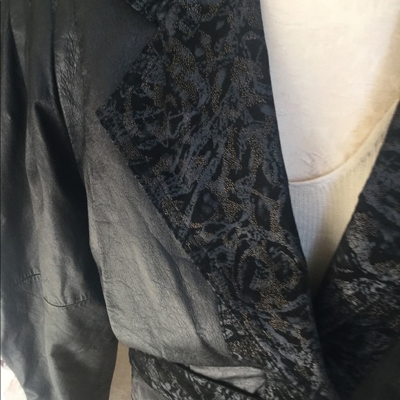 Jacket - Picture 3 of 6